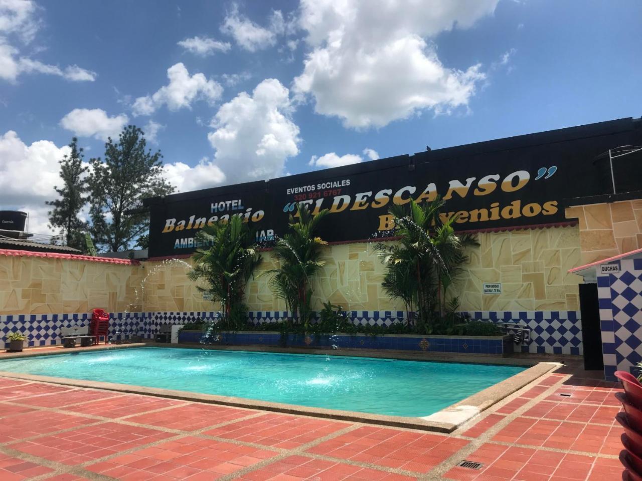 Hotel Y Balneario El Descanso Villavicencio Kültér fotó