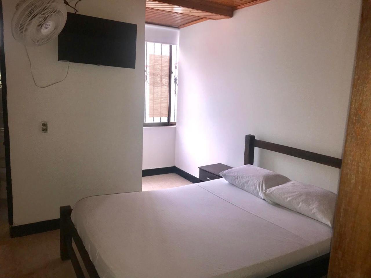 Hotel Y Balneario El Descanso Villavicencio Kültér fotó